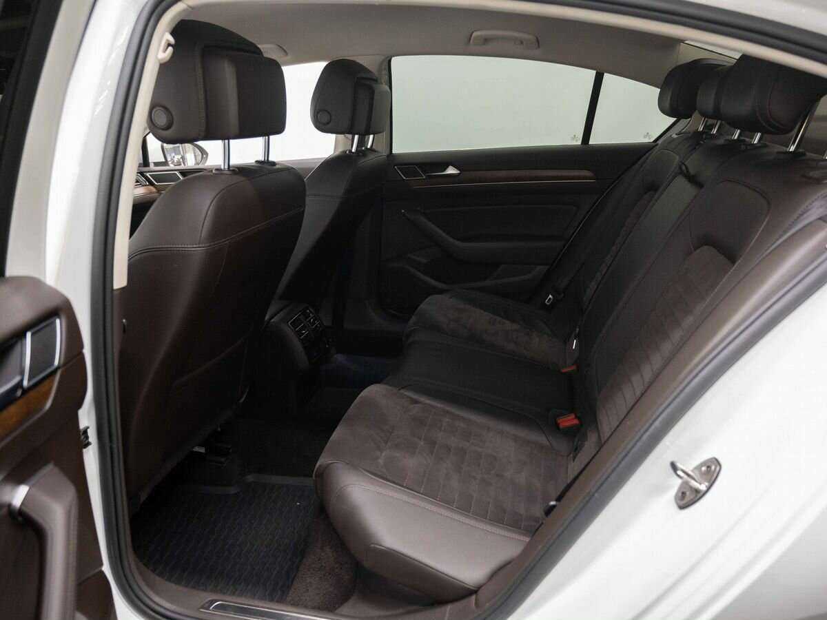 Volkswagen Passat 2016 года с пробегом. Фото: #8