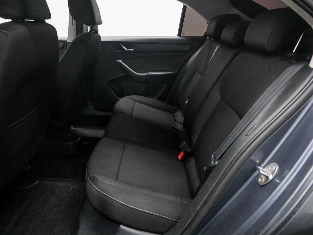 Skoda Rapid 2014 года с пробегом. Фото: #11