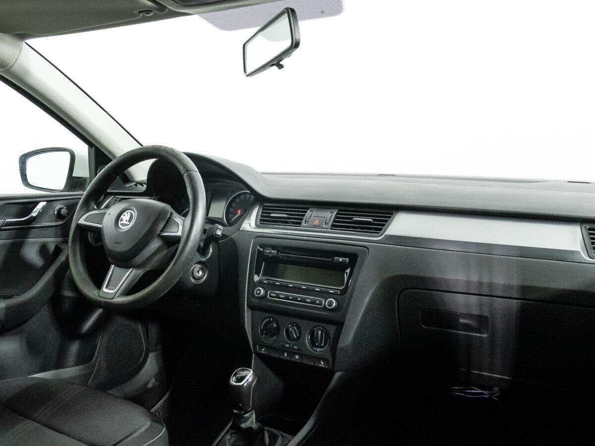 Skoda Rapid 2014 года с пробегом. Фото: #8