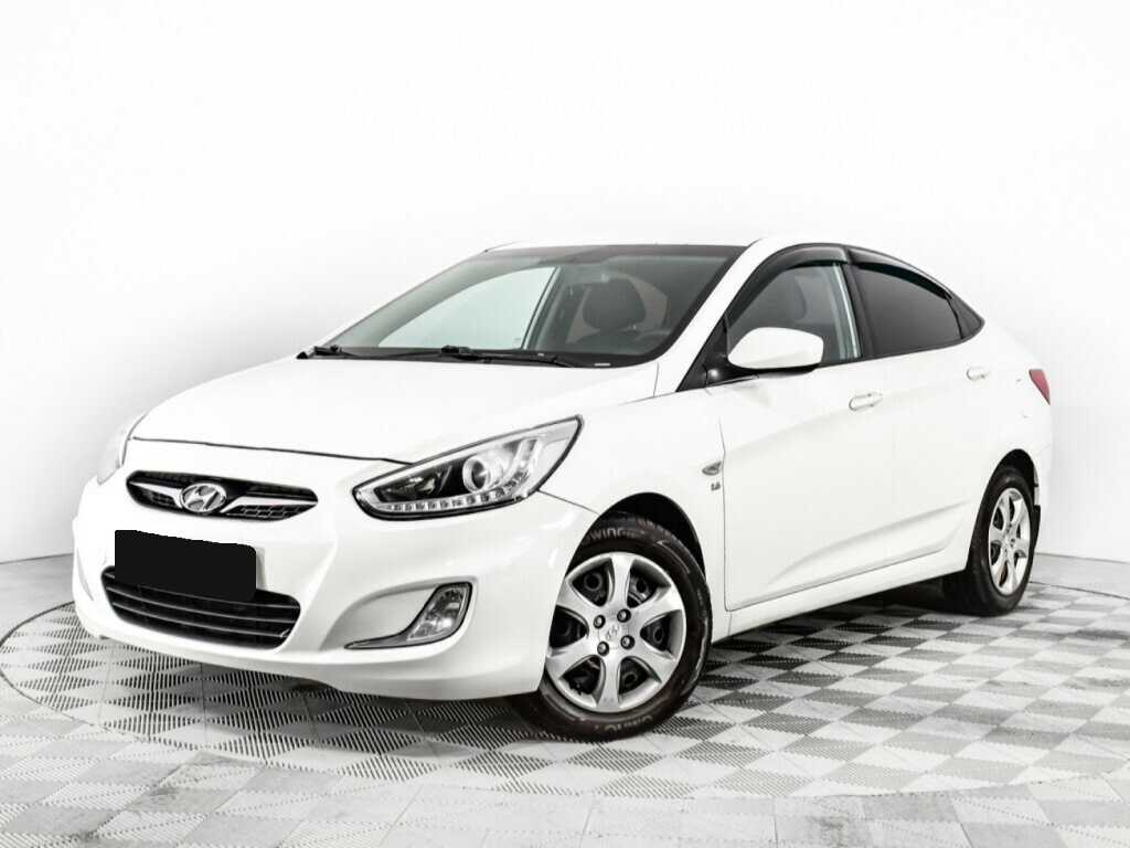 Hyundai Solaris 2013 года с пробегом. Посмотреть фото