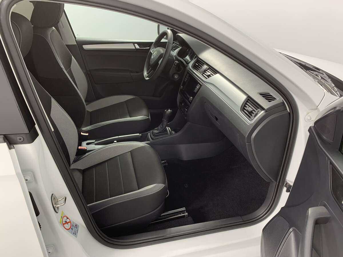 Skoda Rapid 2019 года с пробегом. Фото: #16