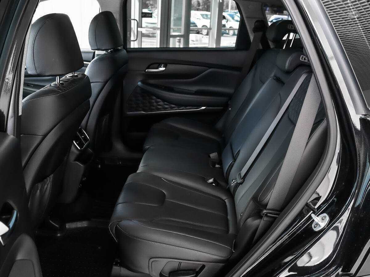 Hyundai Santa Fe 2018 года с пробегом. Фото: #11