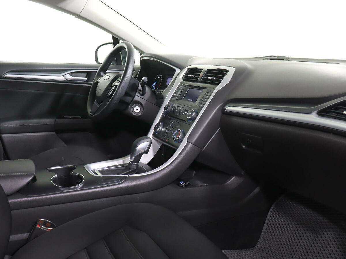 Ford Mondeo 2017 года с пробегом. Фото: #7