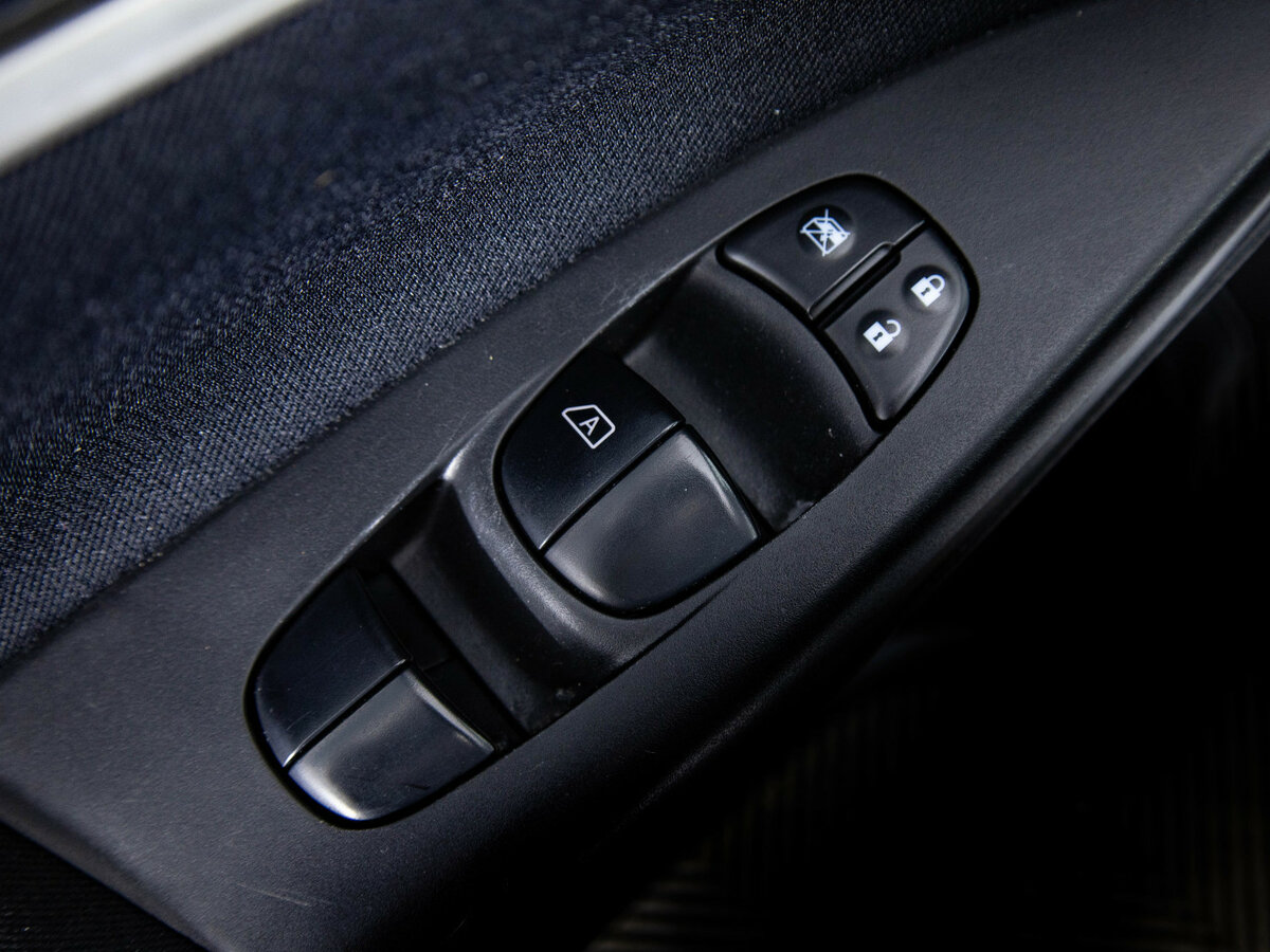 Nissan Tiida 2015 года с пробегом. Фото: #11