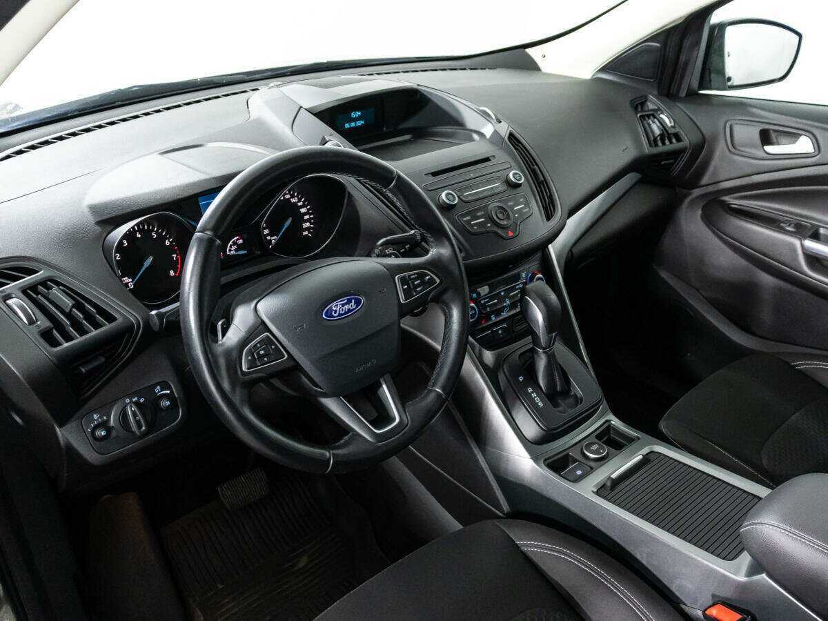 Ford Kuga 2017 года с пробегом. Фото: #10