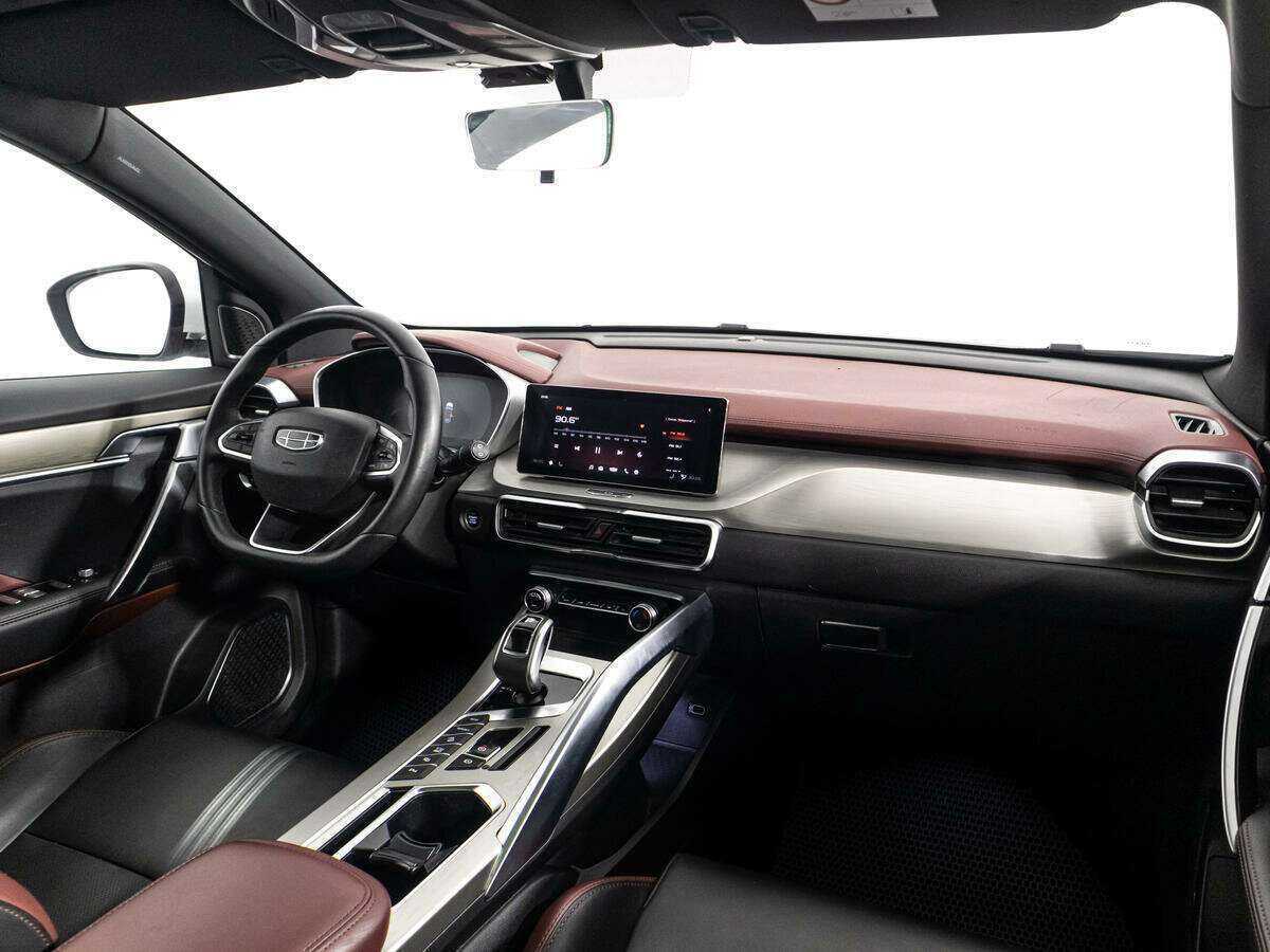 Geely Coolray 2021 года с пробегом. Фото: #8