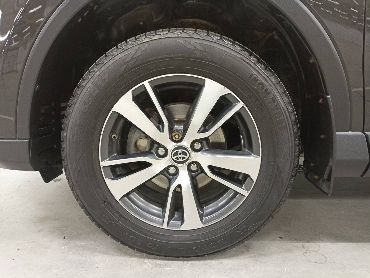 Toyota RAV4 2016 года с пробегом. Фото: #17
