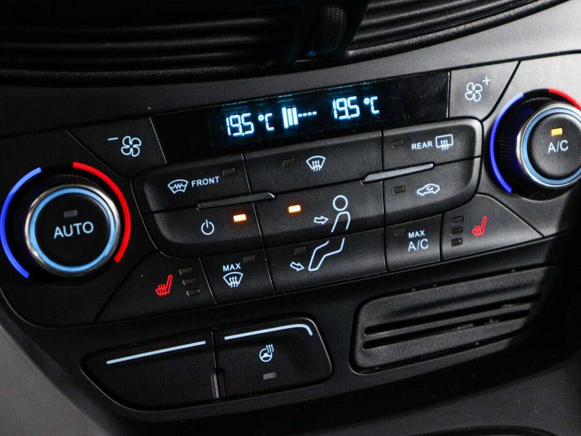 Ford Kuga 2017 года с пробегом. Фото: #16