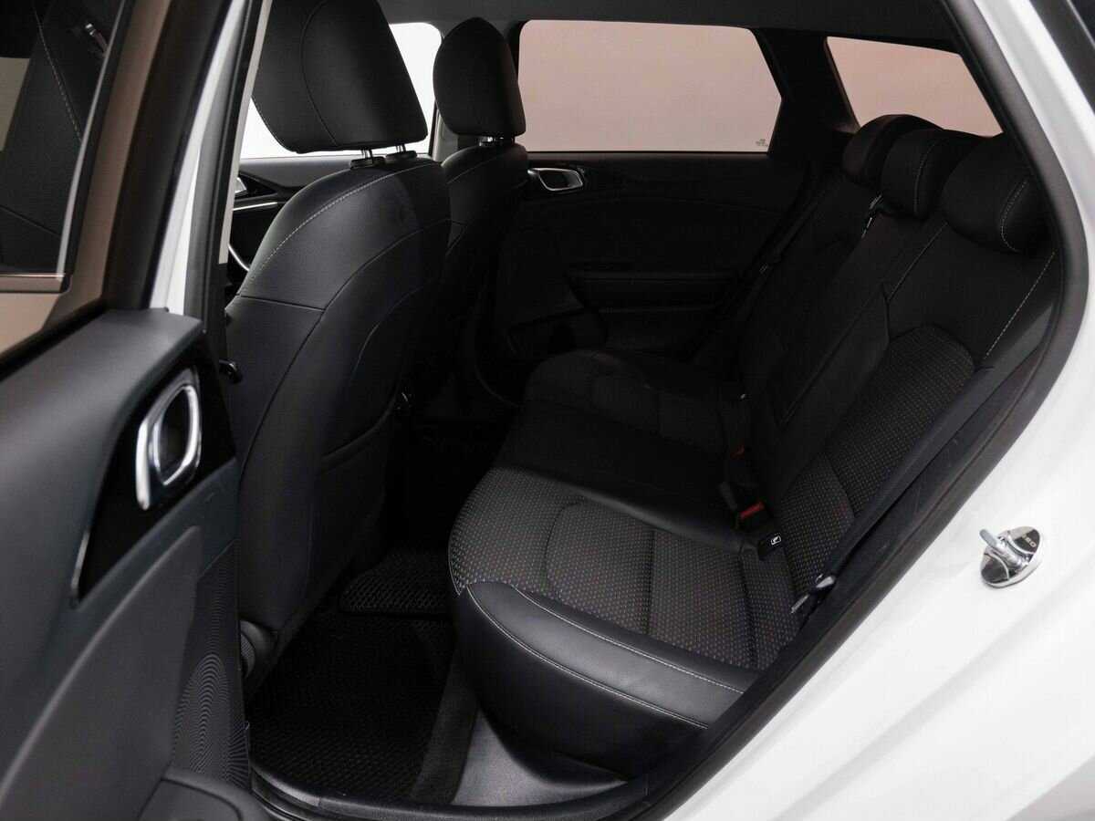 Kia Ceed 2018 года с пробегом. Фото: #8