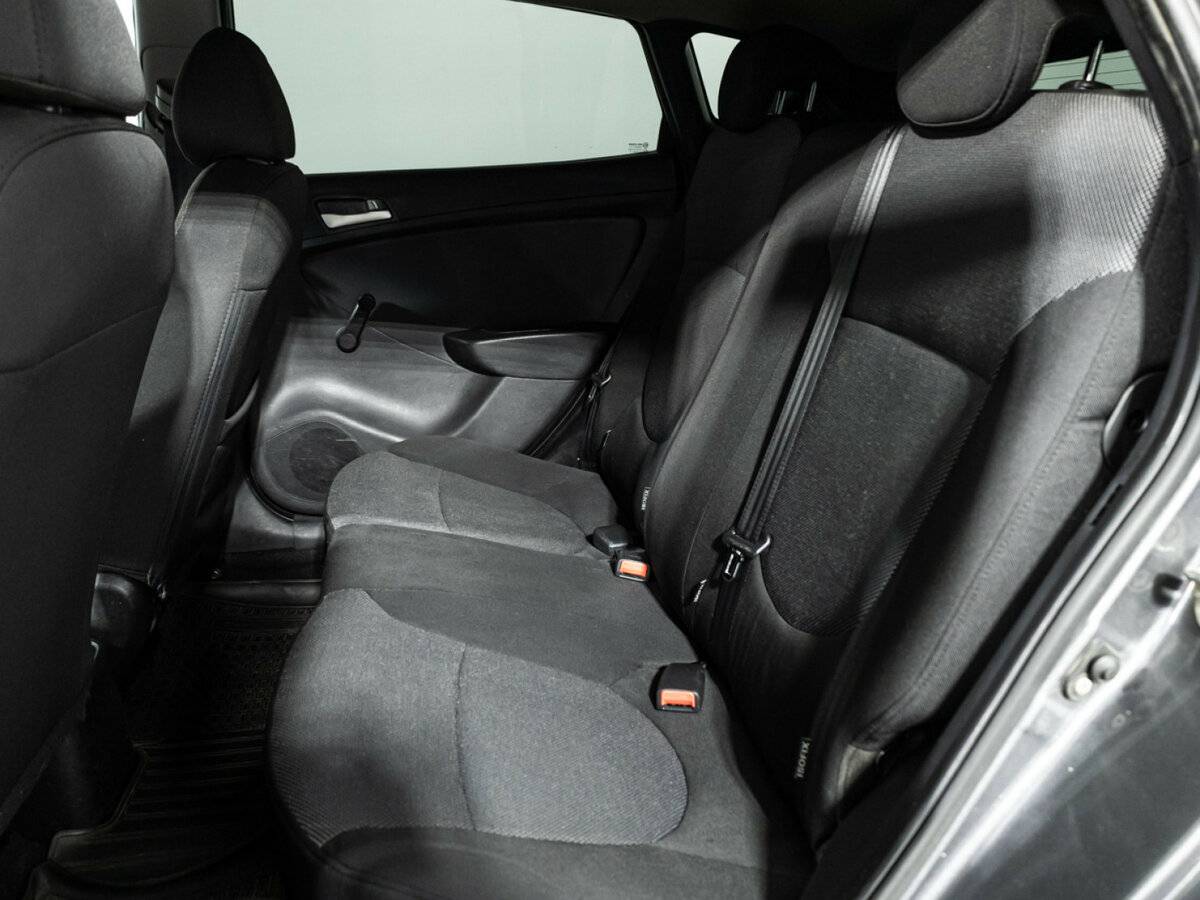 Hyundai Solaris 2012 года с пробегом. Фото: #9