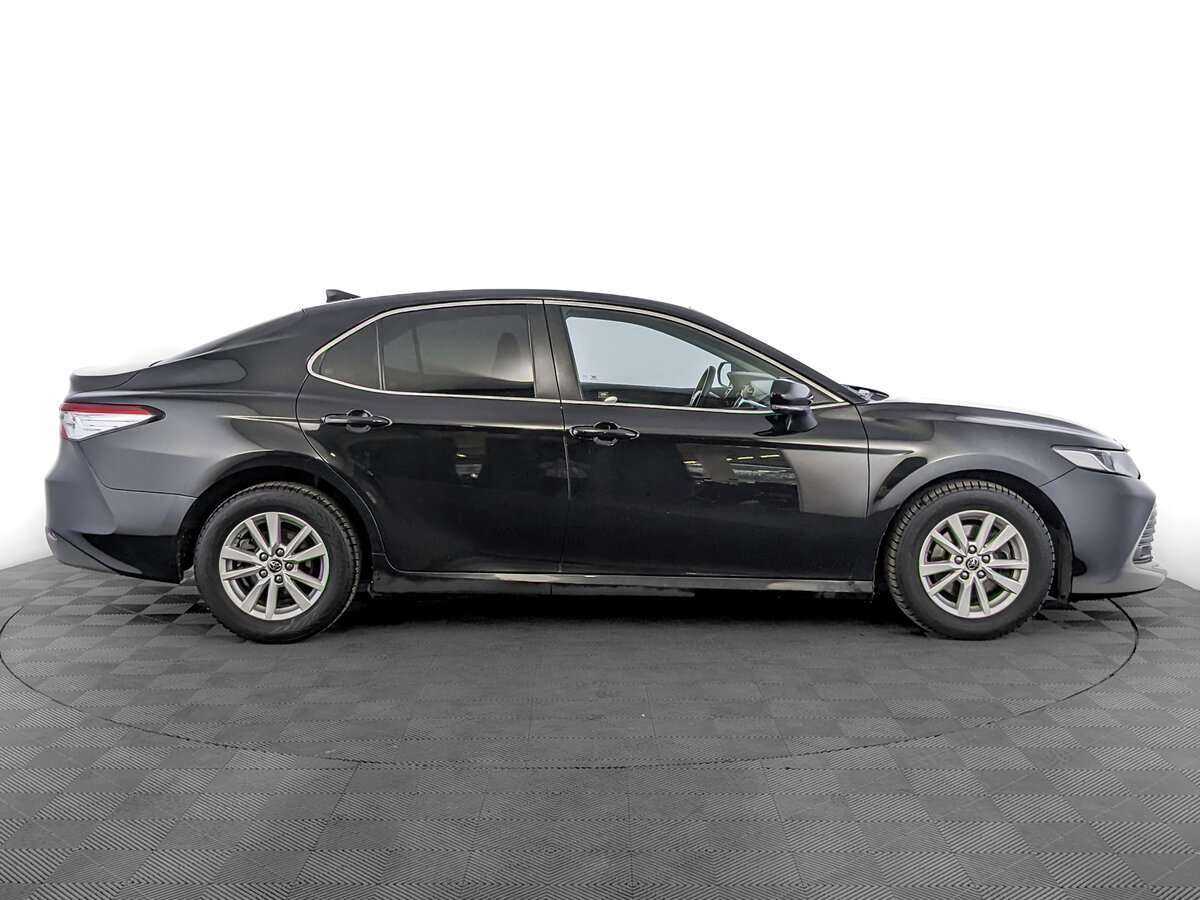 Toyota Camry 2019 года с пробегом. Фото: #3