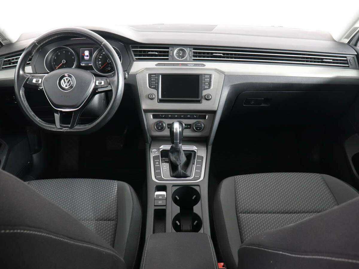 Volkswagen Passat 2016 года с пробегом. Фото: #10