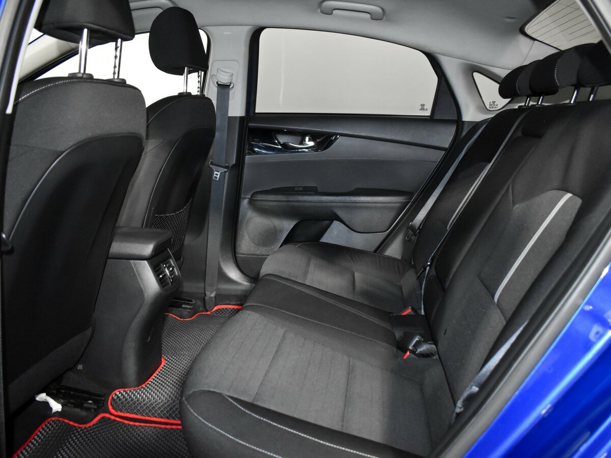 Kia Cerato 2021 года с пробегом. Фото: #8