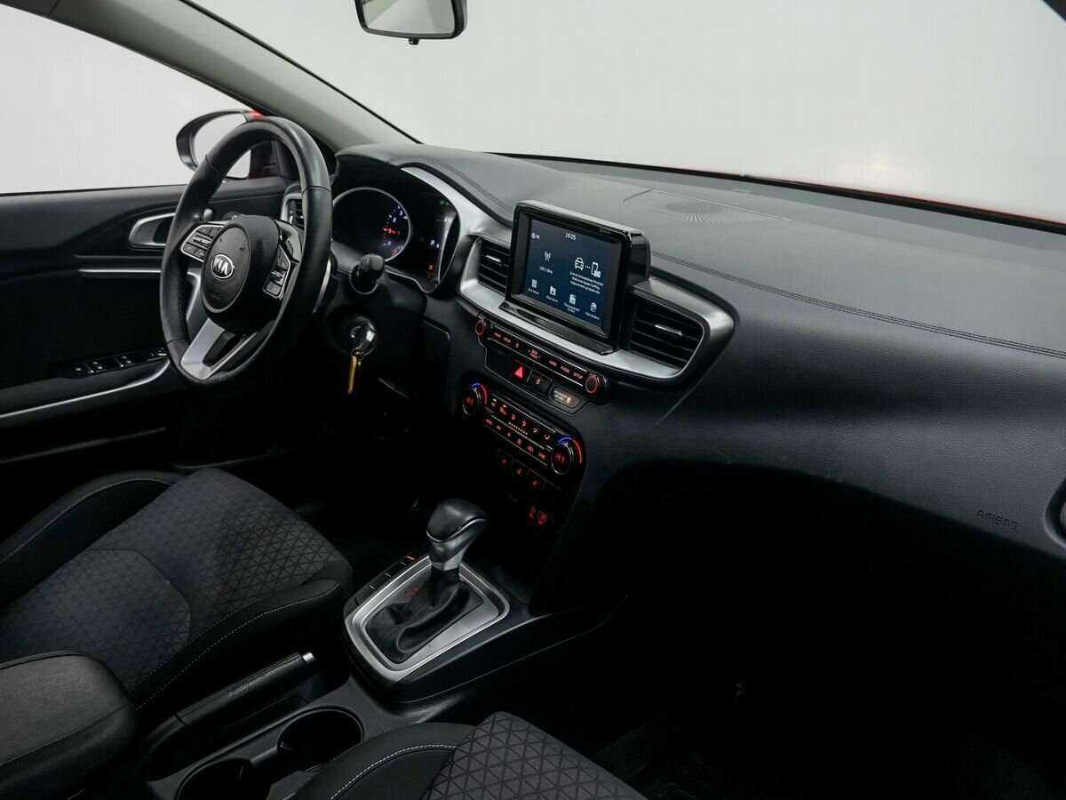 Kia Ceed 2018 года с пробегом. Фото: #6