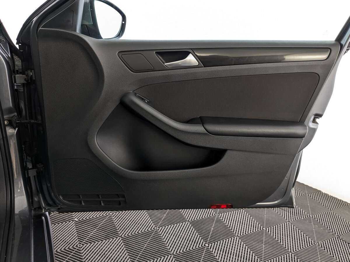 Volkswagen Jetta 2012 года с пробегом. Фото: #18