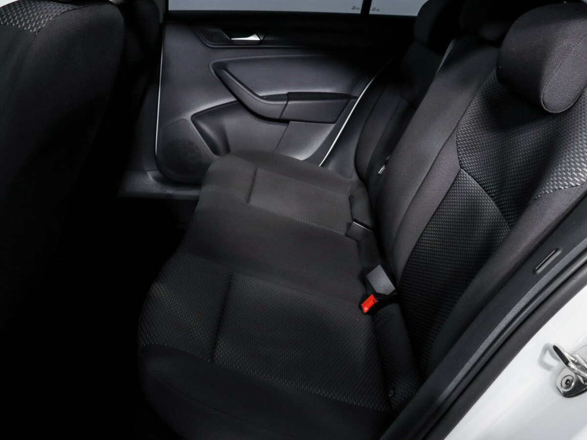 Volkswagen Polo 2021 года с пробегом. Фото: #7