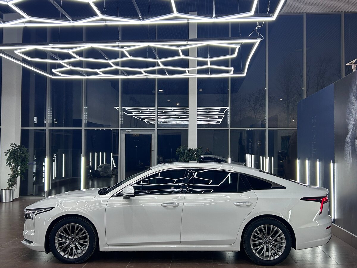 FAW Bestune B70 2023 года с пробегом. Фото: #3