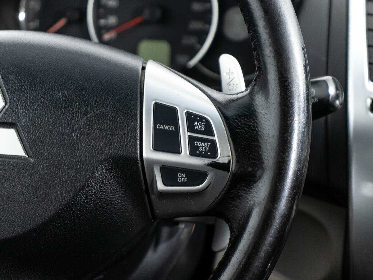 Mitsubishi Pajero Sport 2012 года с пробегом. Фото: #15