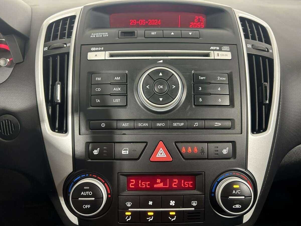 Kia Ceed 2012 года с пробегом. Фото: #11