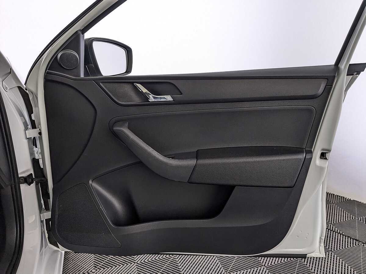 Skoda Rapid 2017 года с пробегом. Фото: #24