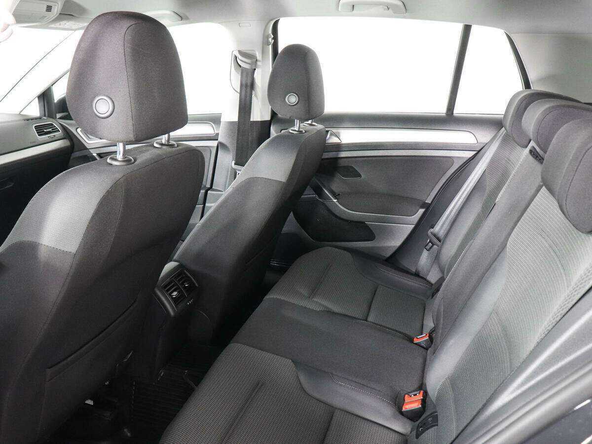 Volkswagen Golf 2016 года с пробегом. Фото: #11