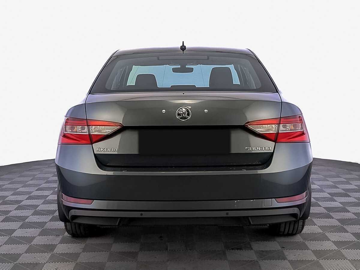 Skoda Superb 2019 года с пробегом. Фото: #5