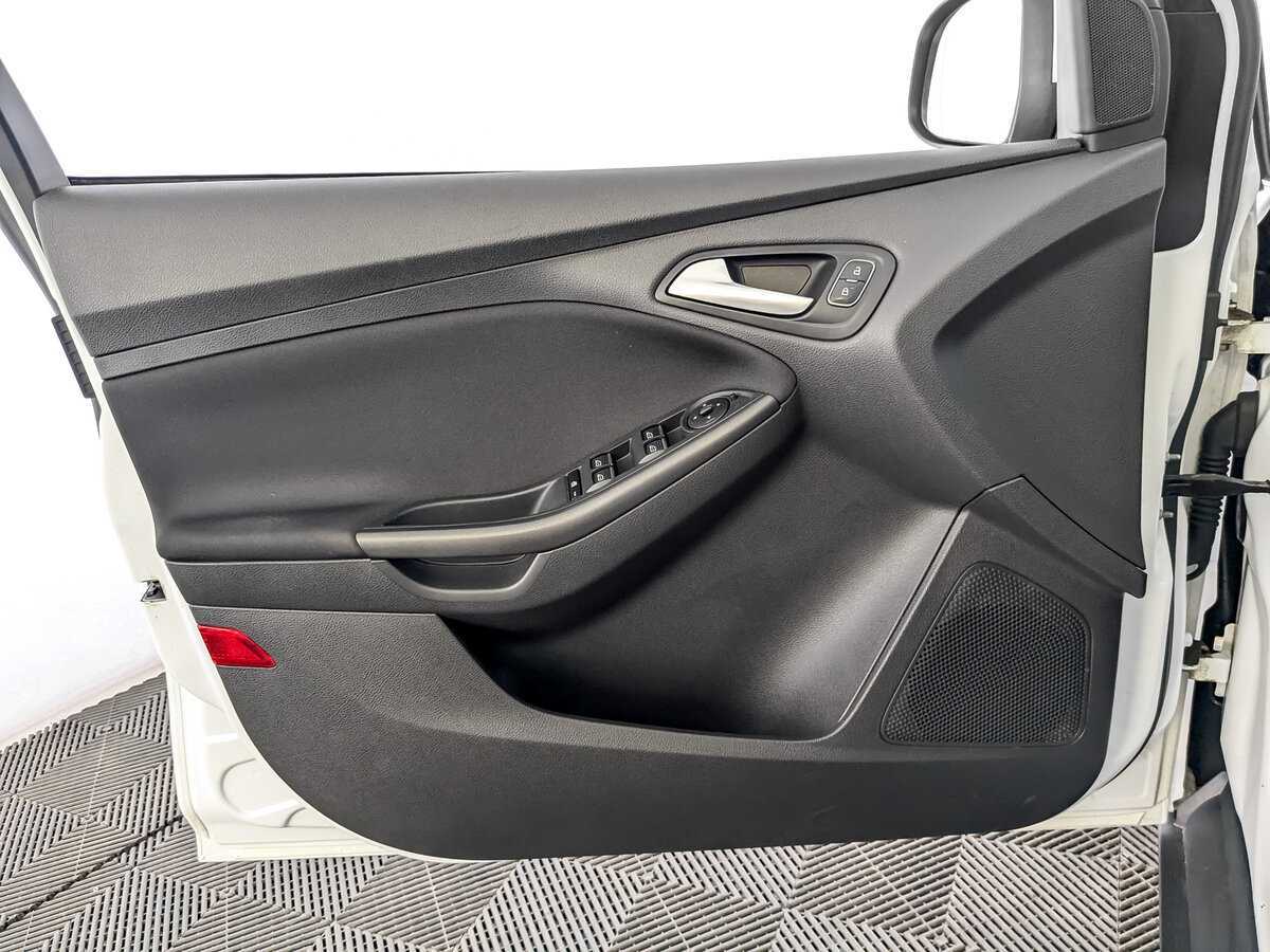 Ford Focus 2018 года с пробегом. Фото: #16