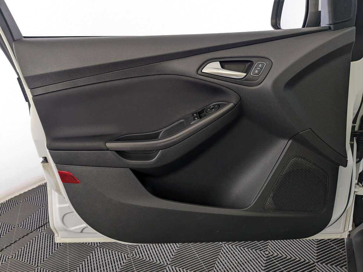 Ford Focus 2018 года с пробегом. Фото: #14