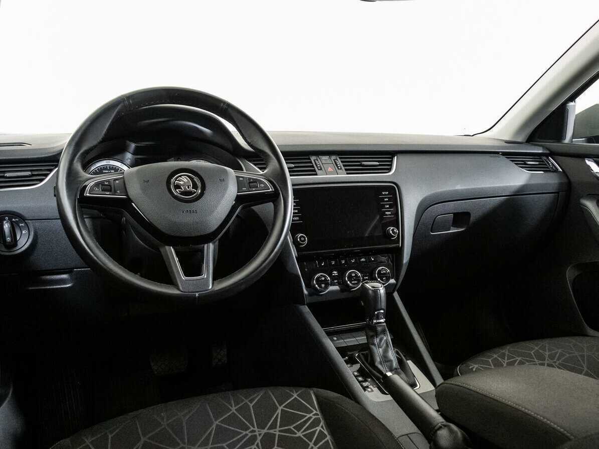 Skoda Octavia 2019 года с пробегом. Фото: #8