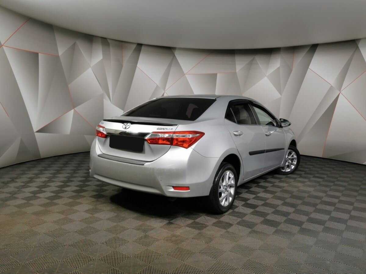 Toyota Corolla 2013 года с пробегом. Фото: #1