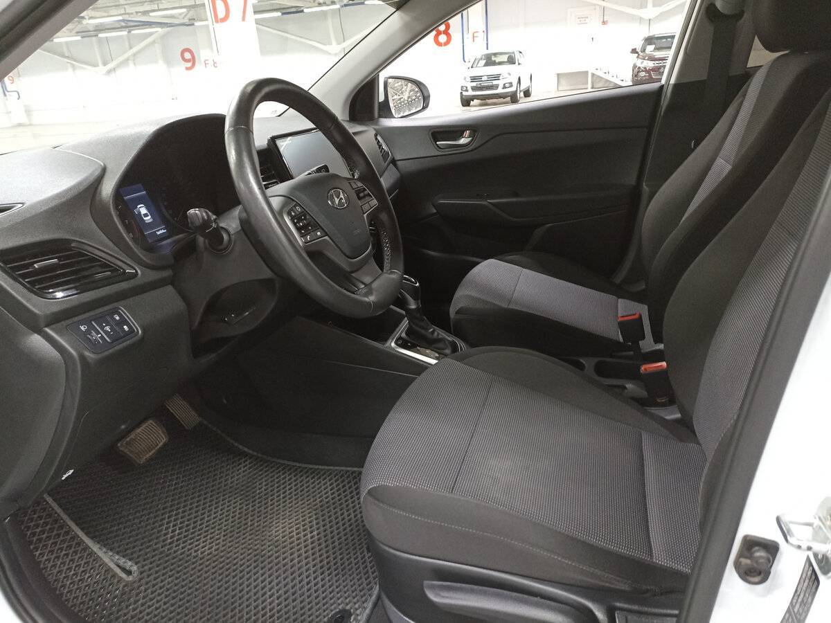 Hyundai Solaris 2021 года с пробегом. Фото: #15