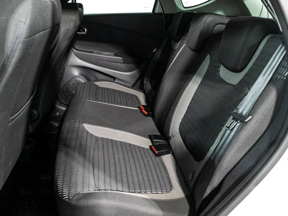 Renault Kaptur 2017 года с пробегом. Фото: #9