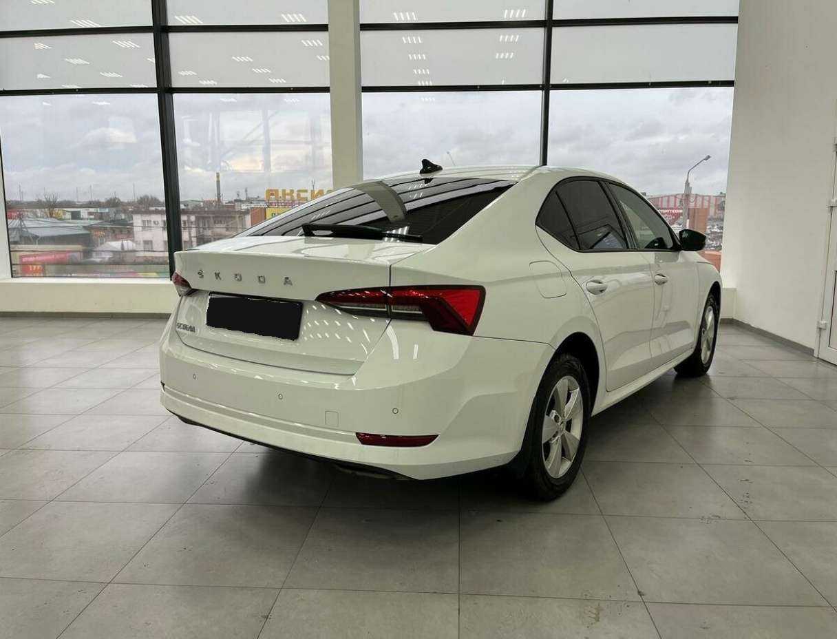 Skoda Octavia 2021 года с пробегом. Фото: #4