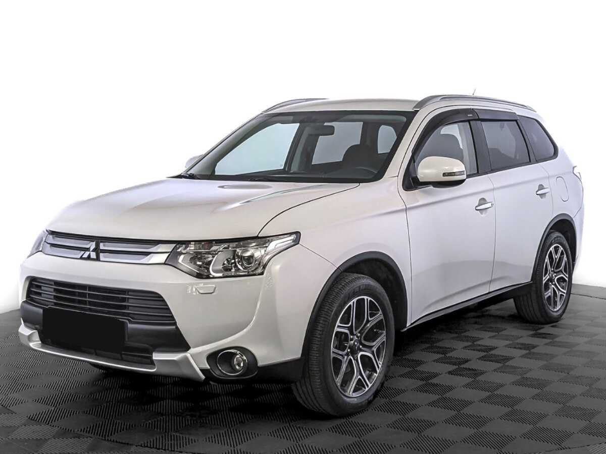 Mitsubishi Outlander 2014 года с пробегом. Посмотреть фото