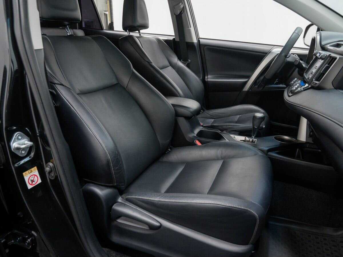 Toyota RAV4 2013 года с пробегом. Фото: #7