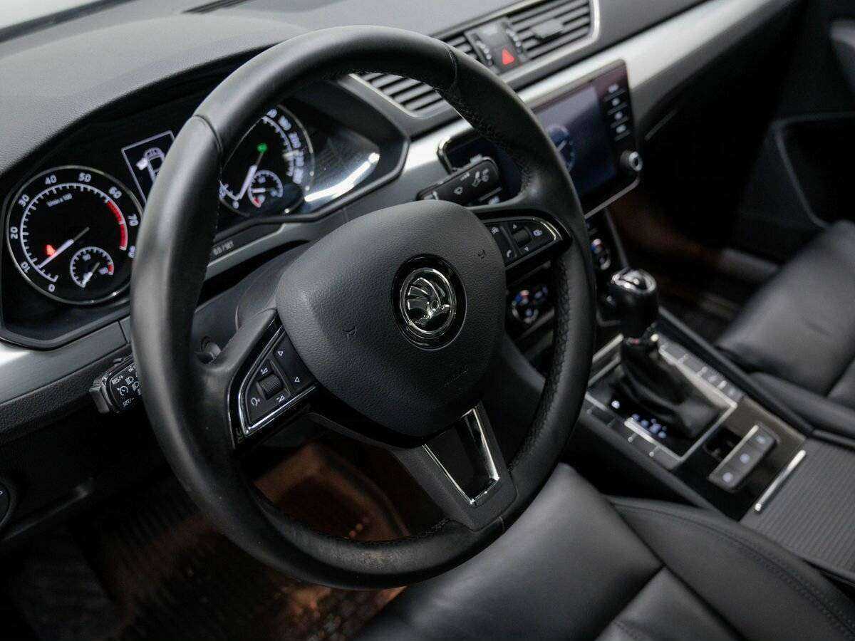 Skoda Superb 2017 года с пробегом. Фото: #18