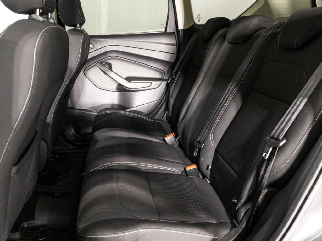 Ford Kuga 2017 года с пробегом. Фото: #9