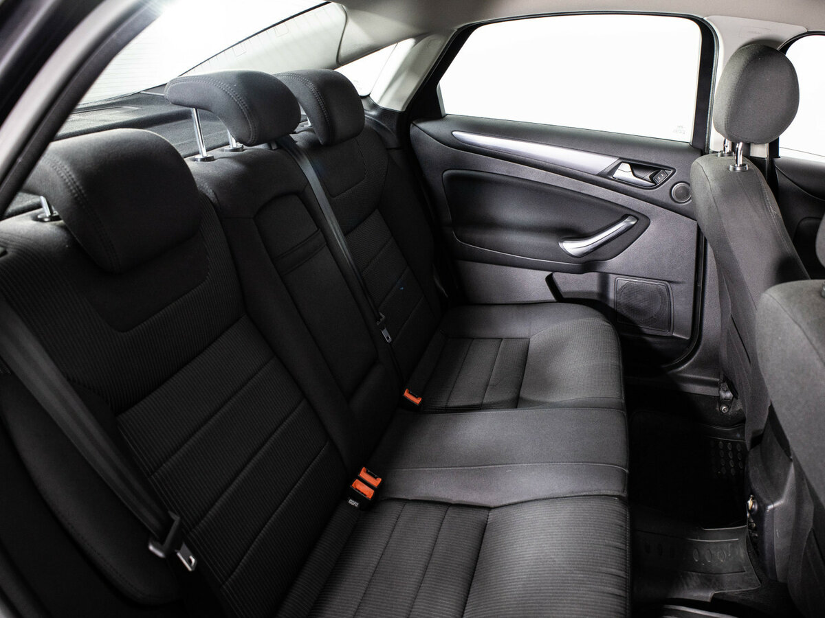 Ford Mondeo 2014 года с пробегом. Фото: #8