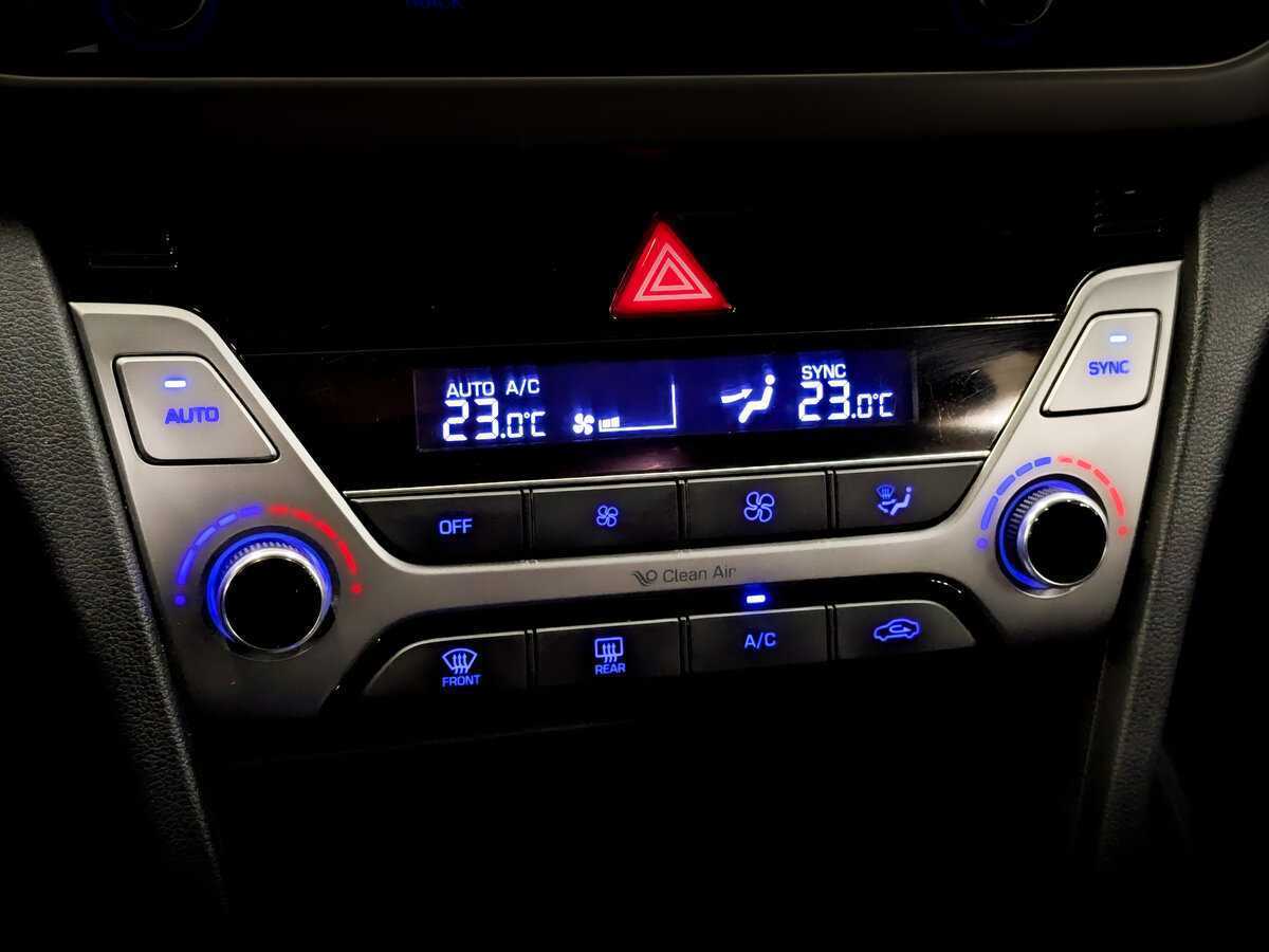 Hyundai Elantra 2017 года с пробегом. Фото: #22