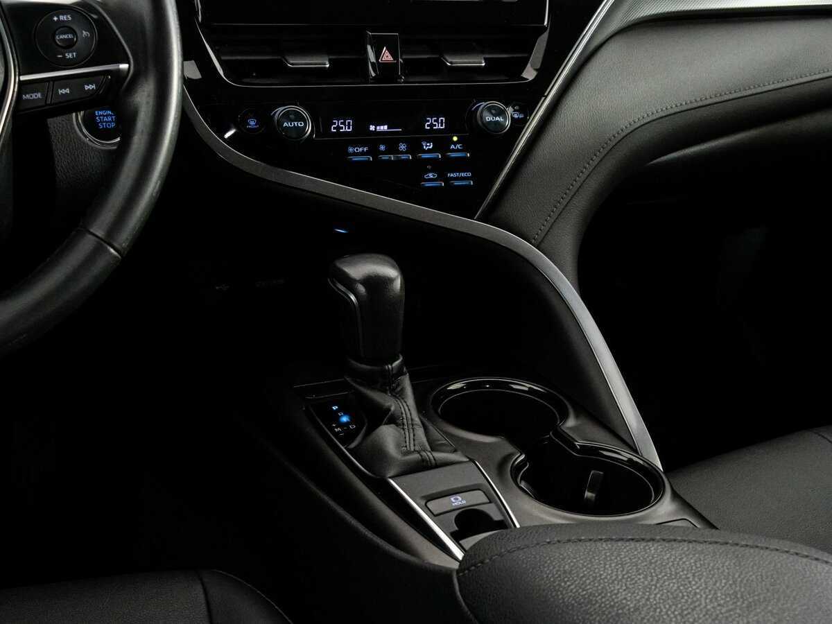 Toyota Camry 2021 года с пробегом. Фото: #11