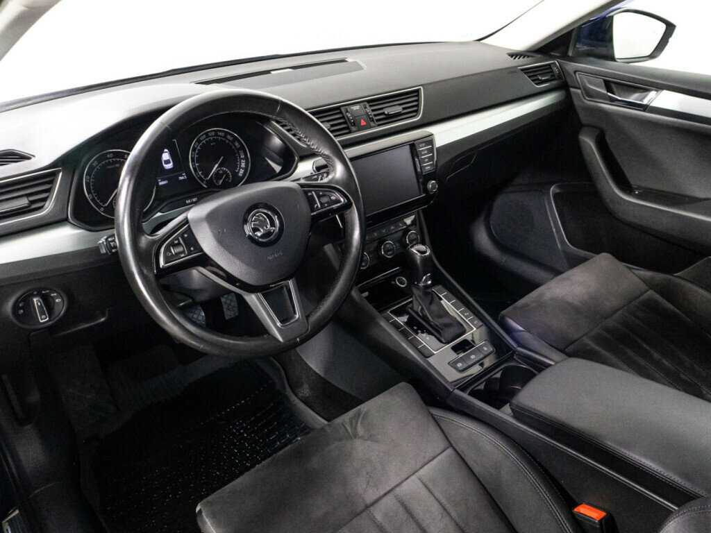 Skoda Superb 2017 года с пробегом. Фото: #10