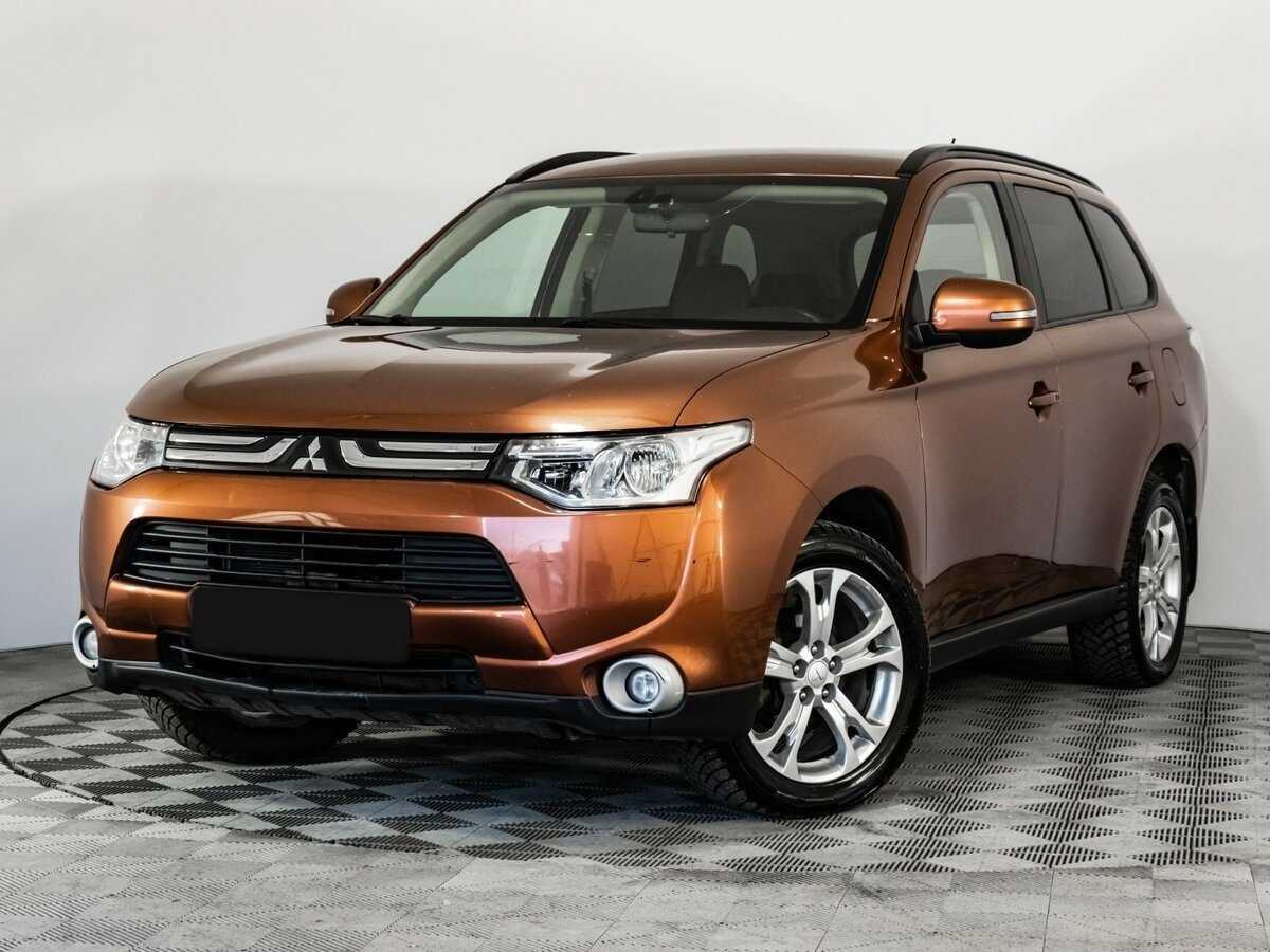 Mitsubishi Outlander 2012 года с пробегом. Фото: #0