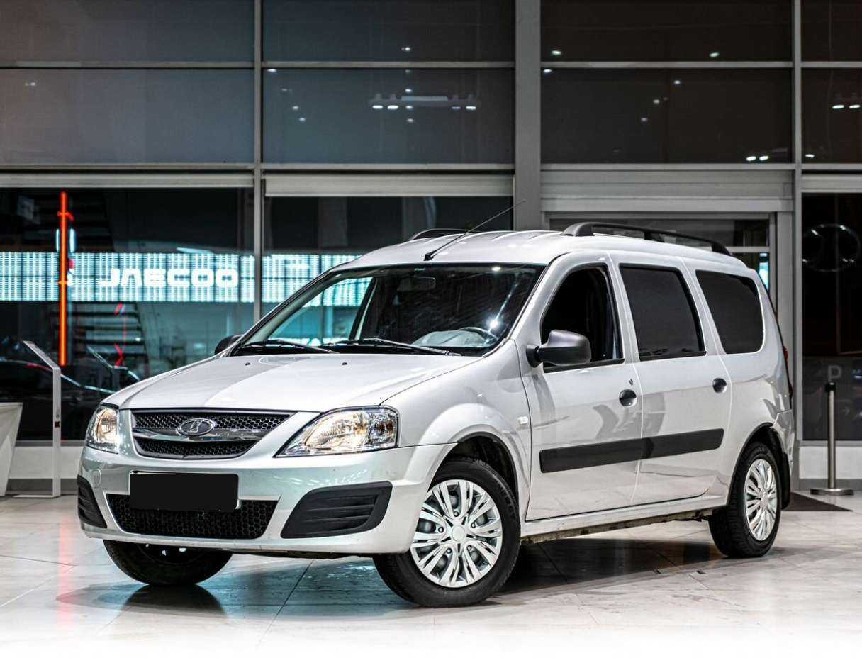 Lada (ВАЗ) Largus 2018 года с пробегом. Посмотреть фото