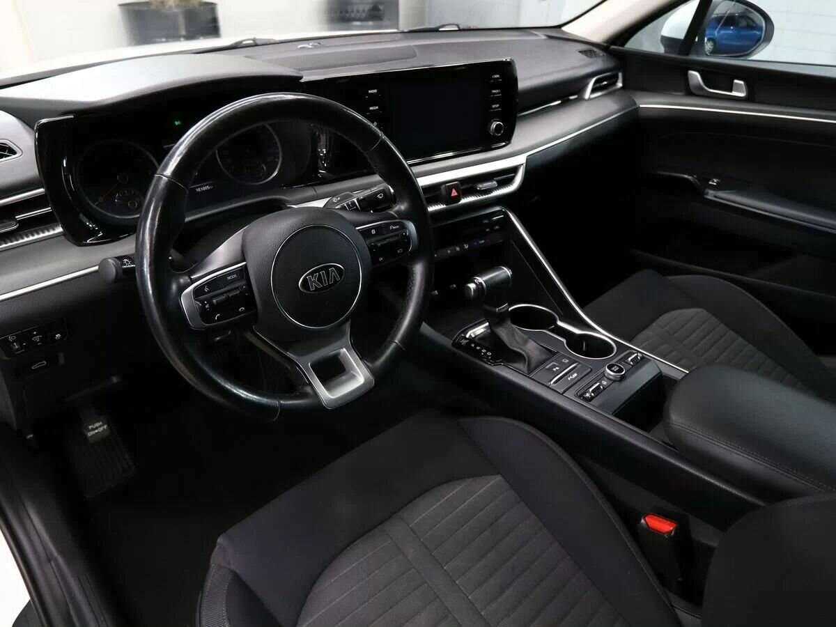 Kia K5 2021 года с пробегом. Фото: #7