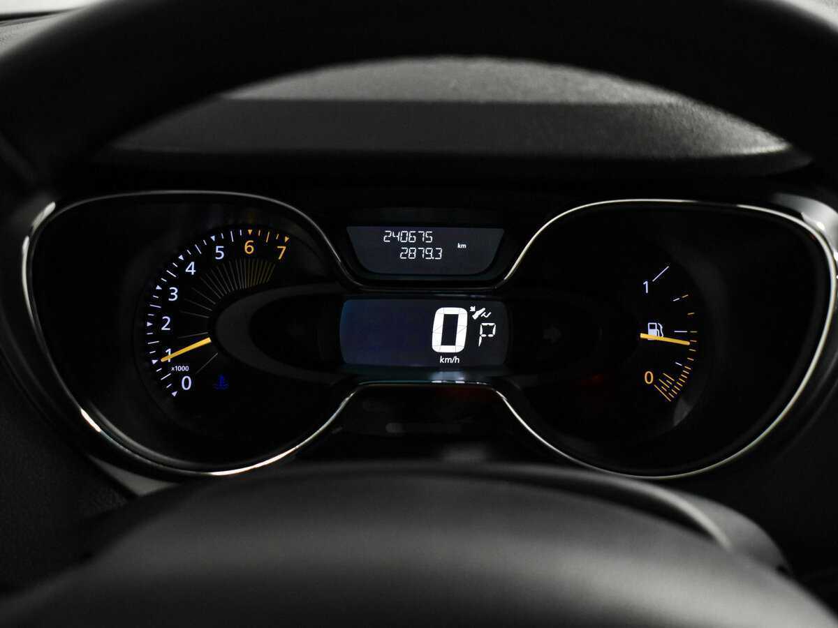 Renault Kaptur 2016 года с пробегом. Фото: #17