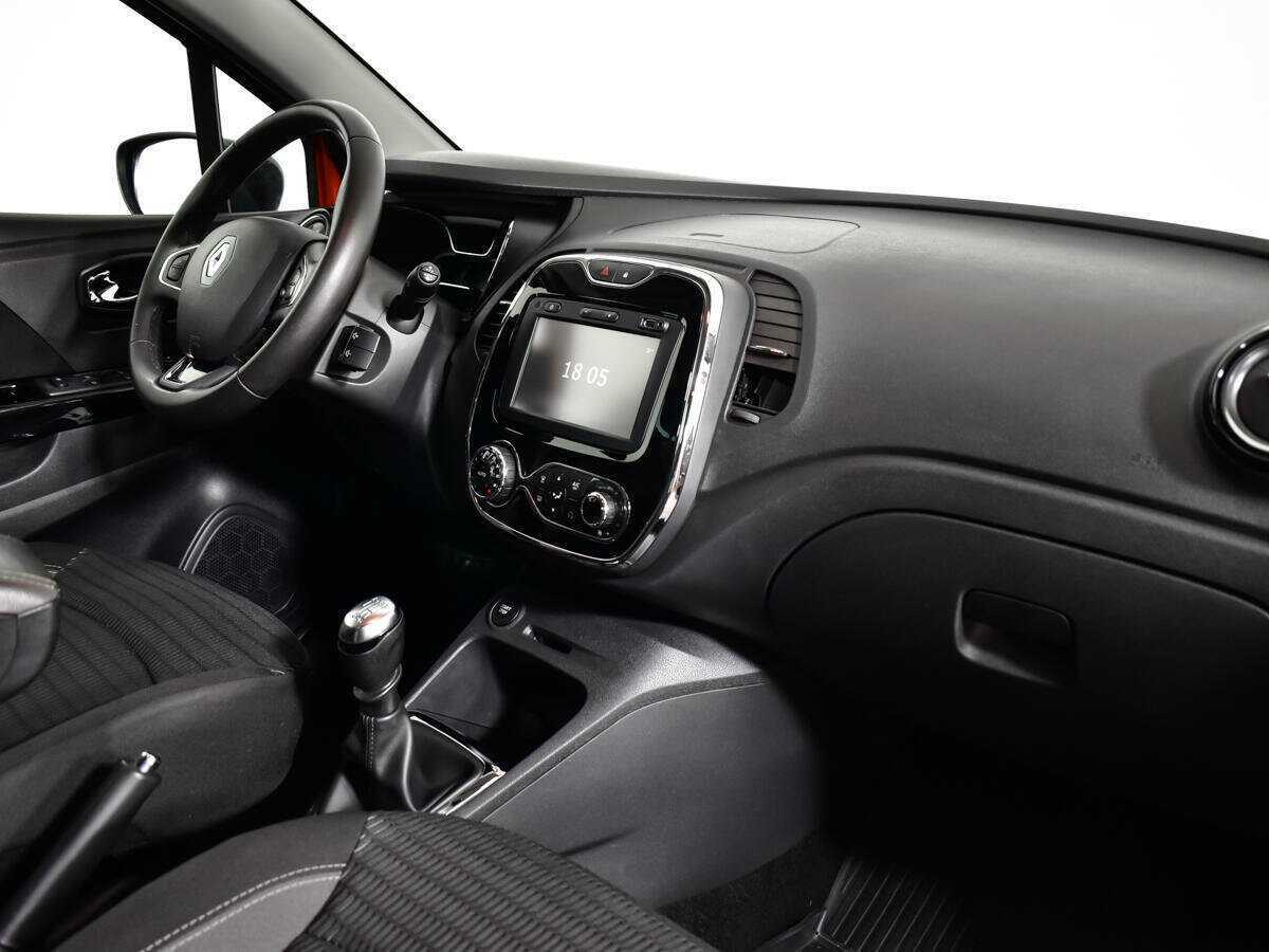 Renault Kaptur 2017 года с пробегом. Фото: #8