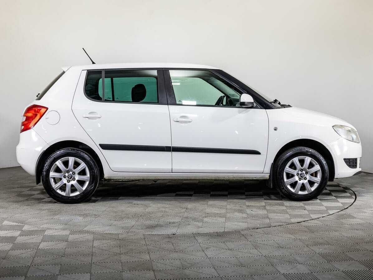 Skoda Fabia 2014 года с пробегом. Фото: #3