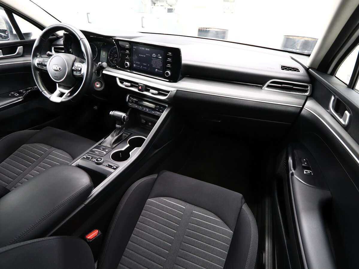 Kia K5 2021 года с пробегом. Фото: #15