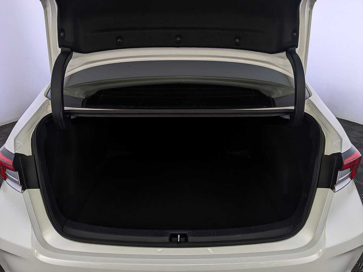 Toyota Corolla 2019 года с пробегом. Фото: #9