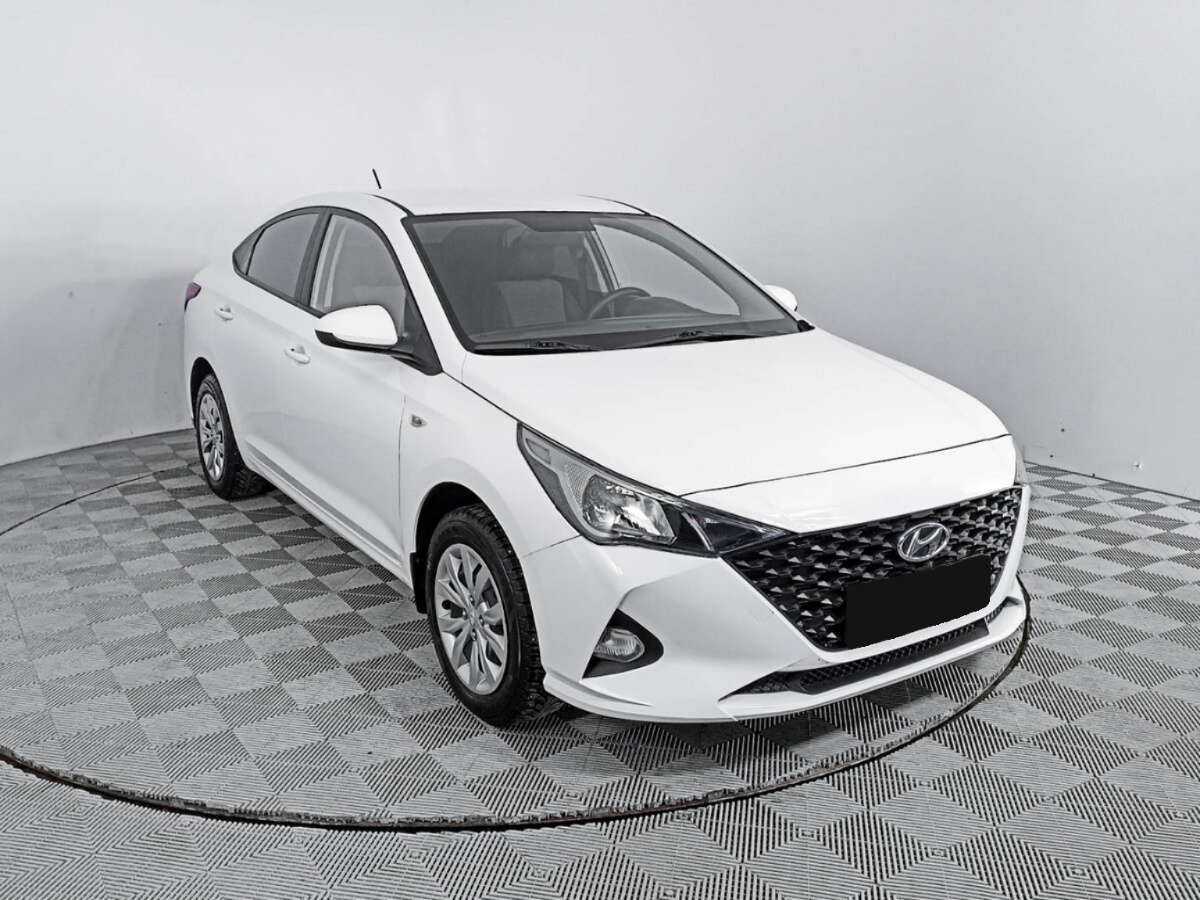 Hyundai Solaris 2021 года с пробегом. Фото: #2